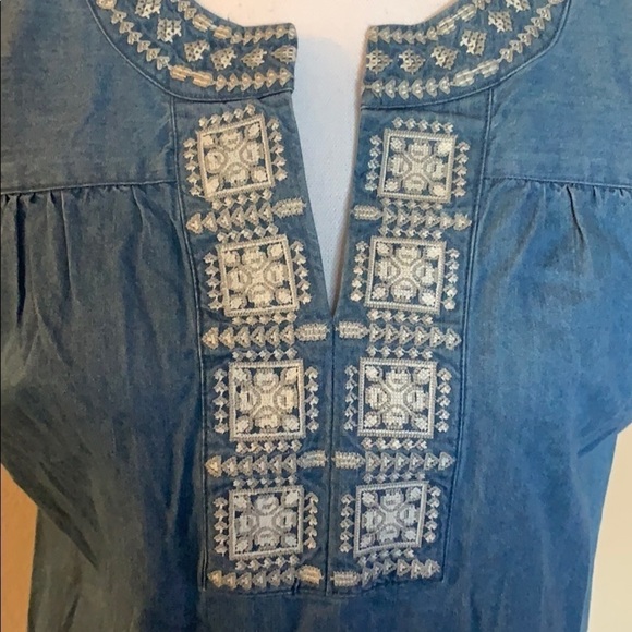 Knox Rose chambray embroidered dress - Picture 4 of 7